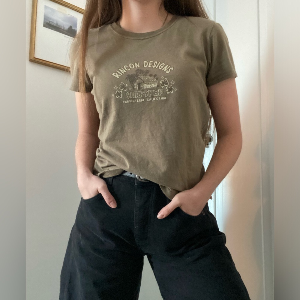 Vintage Surfing Tee Rincon Designs Costal Classics Carpinteria California